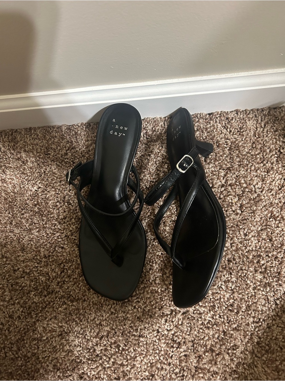 A New Day black kitten heels - Picture 3 of 3